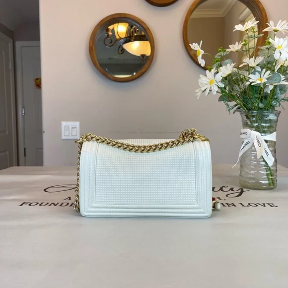 CHANEL Leather Medium Cube Boy Bag Shoulder Bag - Picture 2 of 15